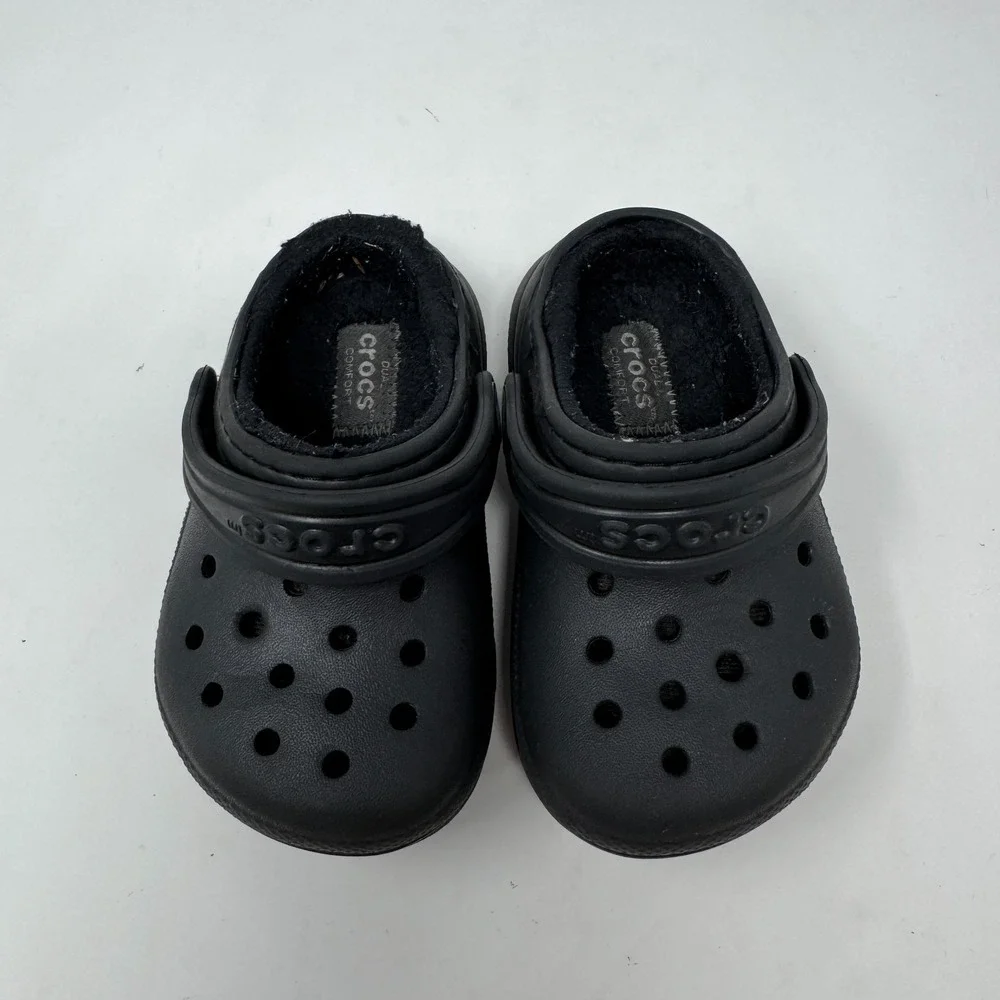 Crocs Shoes Black Fuzzy Lined Classic Clog Slip On Warm Shoes Toddlers Size C6